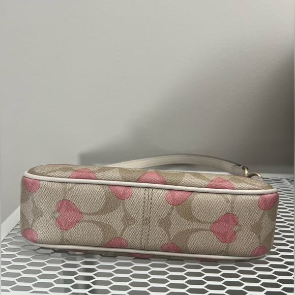 SOLD!!! Coach Nolita 19 In Heart Print Valentines - Picture 6 of 8
